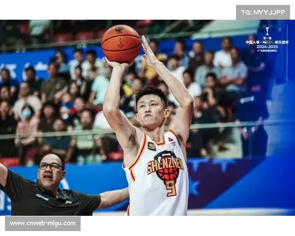 周鹏不再兼任深圳队主帅，回归球员身份迎接个人第20个CBA赛季